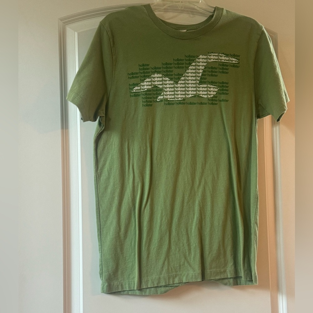 Hollister Green Graphic T-Shirt